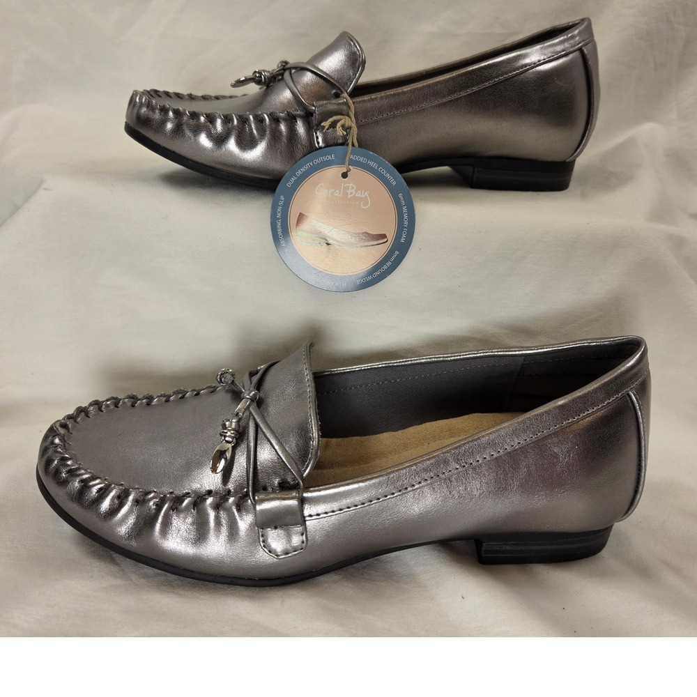 NWT Coral Bay Silver Pewter Metallic Loafers Comfort Flats Size 6M Slide On Shoe